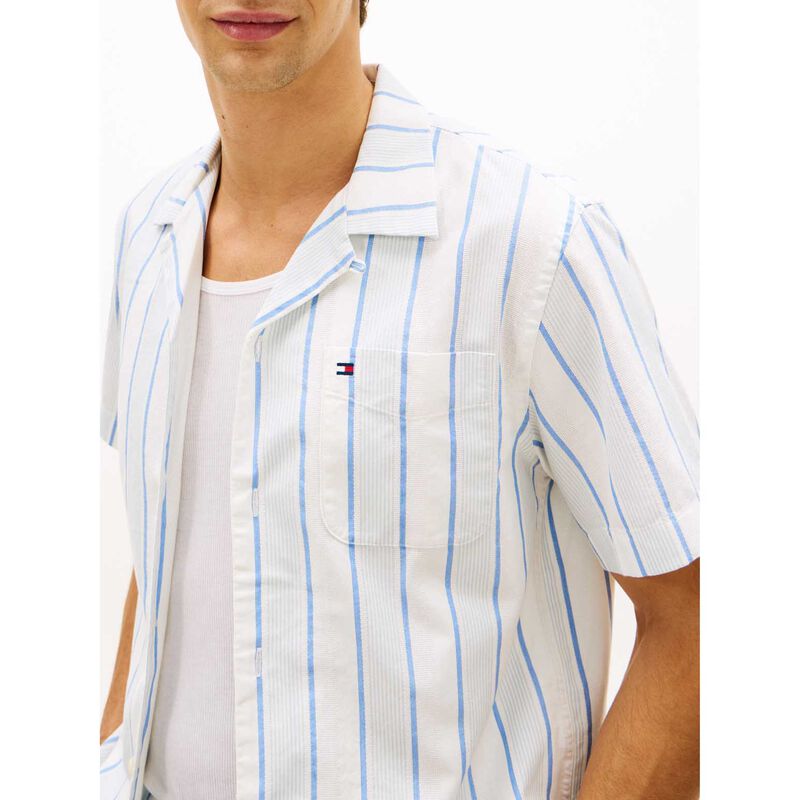 Tommy Hilfiger Regular Fit Cuban Collar Short Sleeve Shirt image number 2